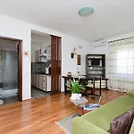 Miljenko Apartamento Punat